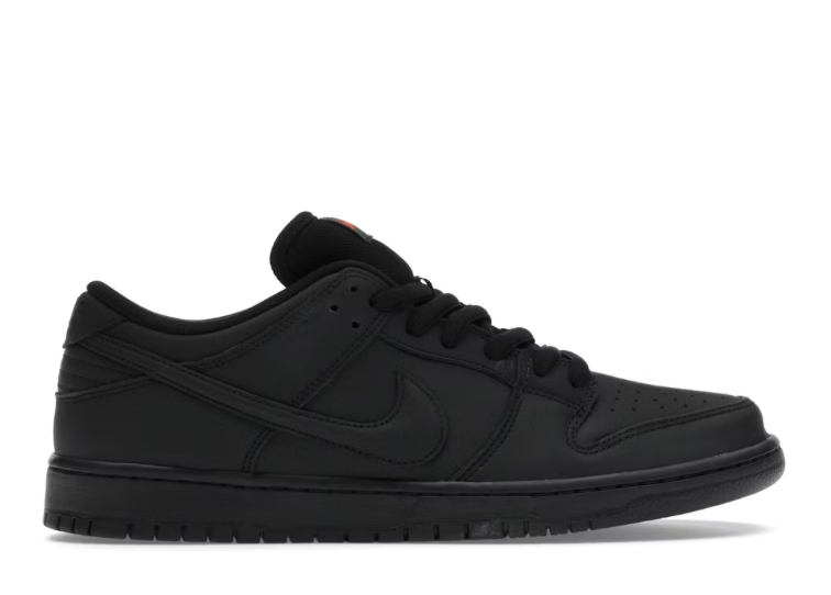 SB Dunk Low Pro - Triple Black