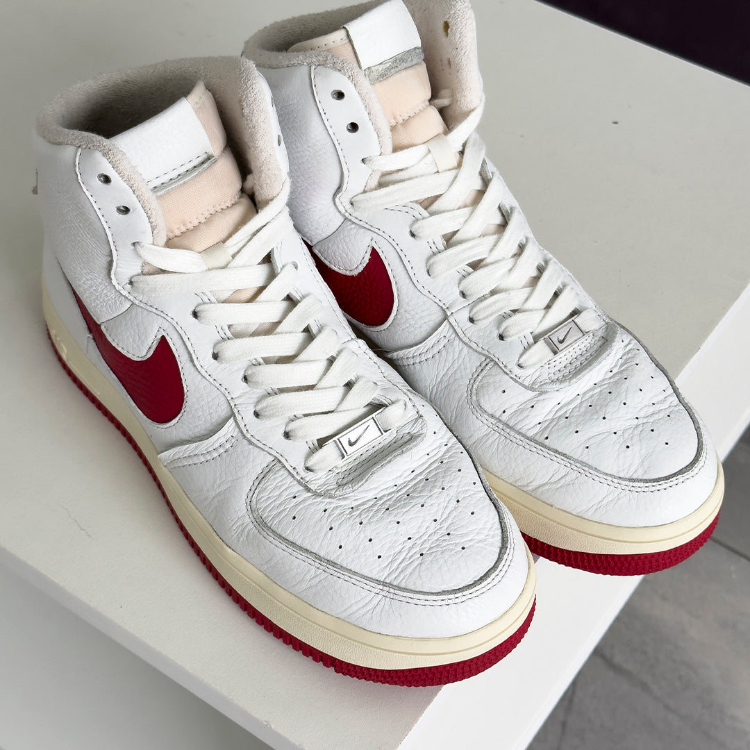 Air Force 1 High - Varsity Red Wmns (PREOWNED)