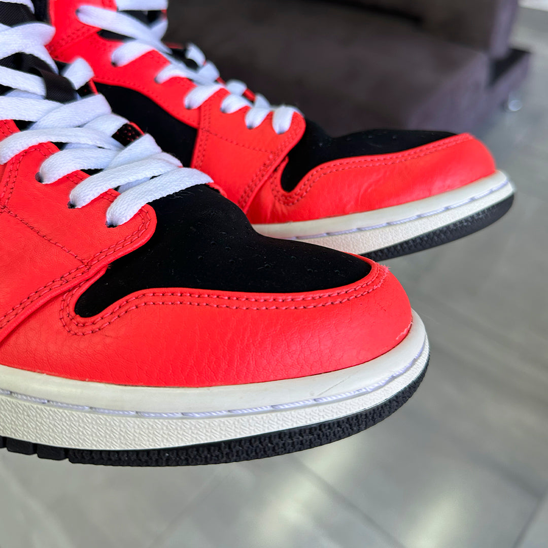 Jordan 1 Mid - Infra Red 23 (PREOWNED)