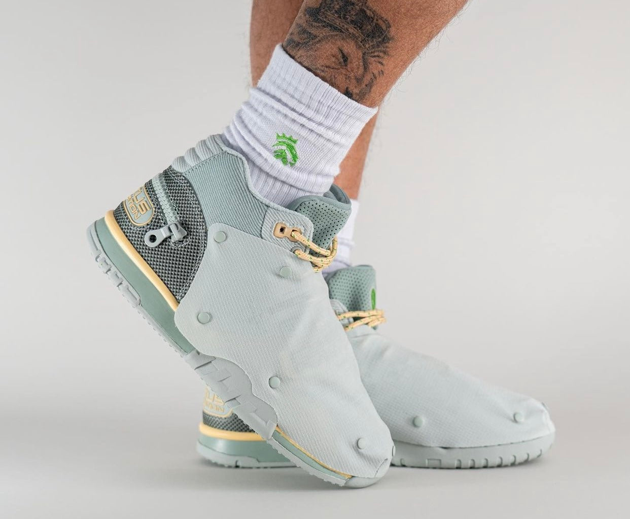 Nike Air Trainer 1 SP - Travis Scott / Grey Hazer